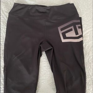 tapout leggings